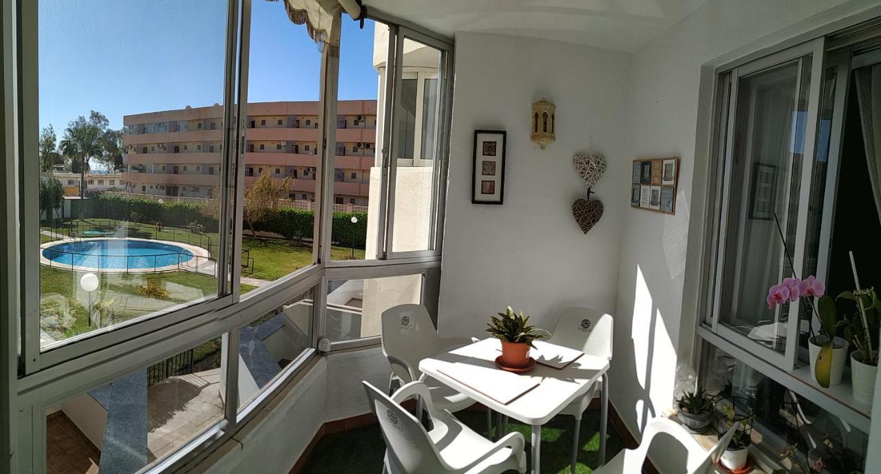 Lovely Apartment In Torremolinos Views Of The Sea, Pool, Terrace, Sofa Bed And Fully Equipped Kitchen Ngoại thất bức ảnh
